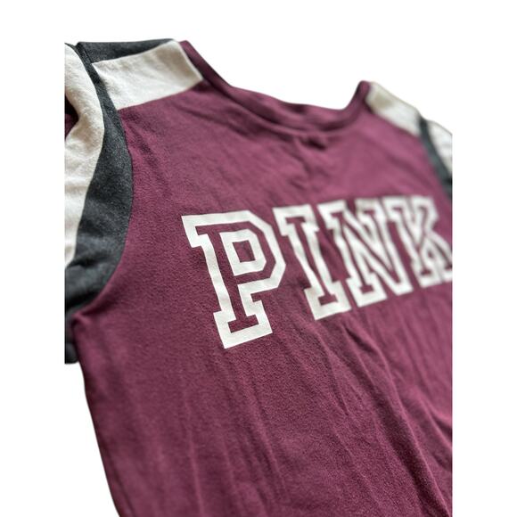 Victoria’s Secret Women’s PINK Varsity Style Burgundy Logo Tee Size Medium - Picture 2 of 4
